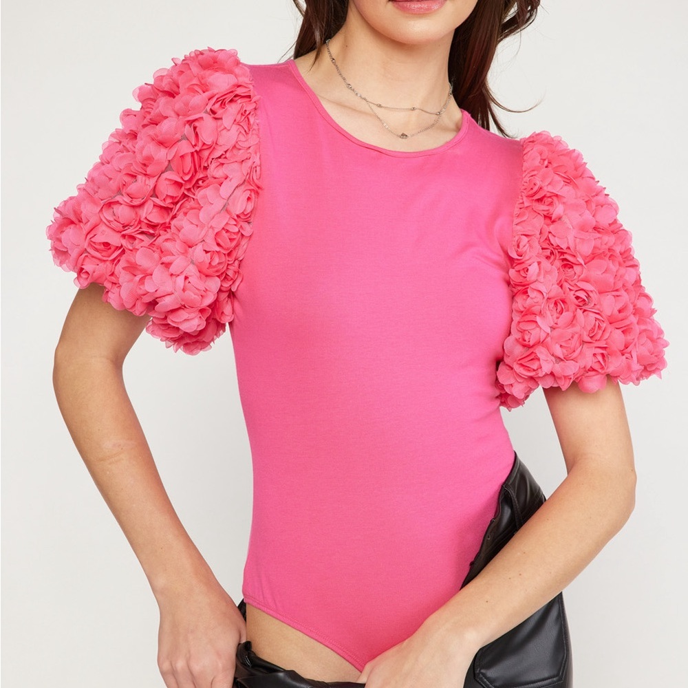 ๐ENTRO Pink bossy suit with puffy flower sleeves ๐ - Picture 3 of 6